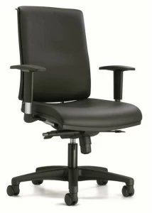 Ares Line Поворотное офисное кресло из кожи на колесиках Zero7 family