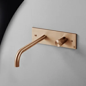 Смеситель для раковины HIRO HIR22R розовое золото