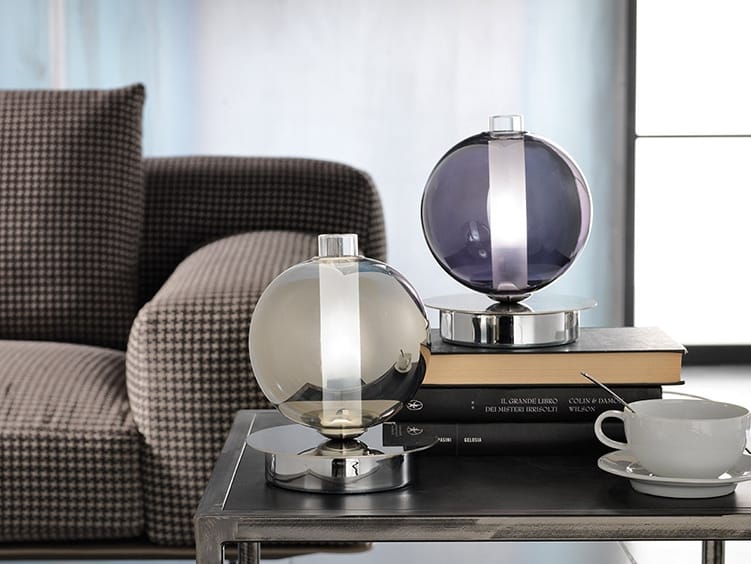 Металлическая настольная лампа из боросиликатного стекла Cangini & Tucci затмение ARCH-00091120