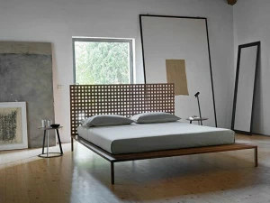 Casamania & Horm Двуспальная кровать из дерева со встроенным изголовьем