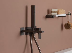 Набор настенных ванн с ручным душем