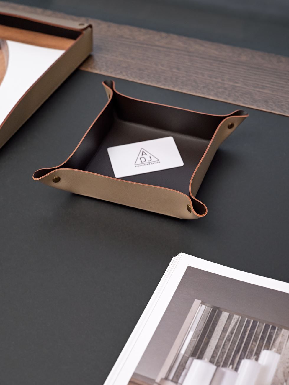 Опорожненные кожаные чехлы ADJ Svuota tasche ARCH-00022305 - Вид №1