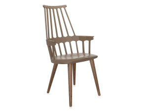 Стул из инженерного пластика с подлокотниками