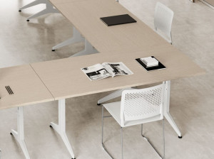 Складной стол с откидным верхом