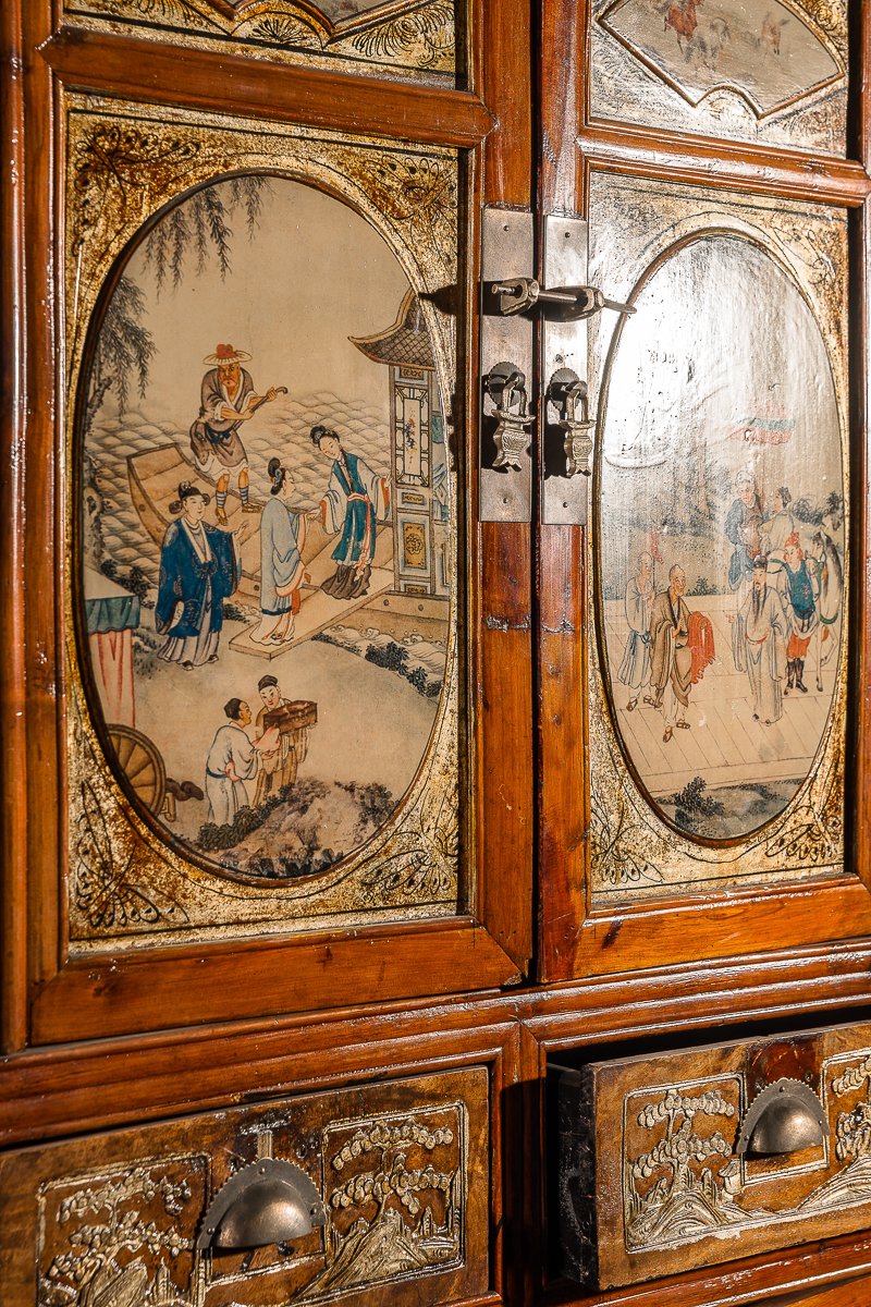 Шкаф распашной деревянный с ящиками и 4 дверцами разноцветный "Да-Гуй" ДОМАШНЯЯ ОБСТАНОВКА  017320 Коричневый;разноцветный Santreyd  - Вид №3