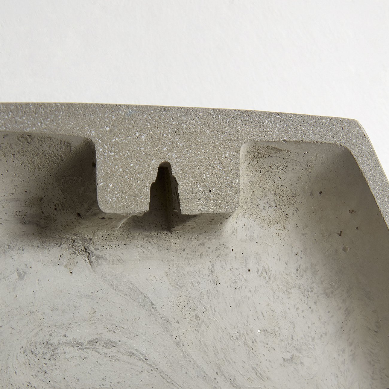 Часы настенные бетон многоугольник Warton от La Forma LA FORMA ДИЗАЙНЕРСКИЕ 344238 Серый  - Вид №3