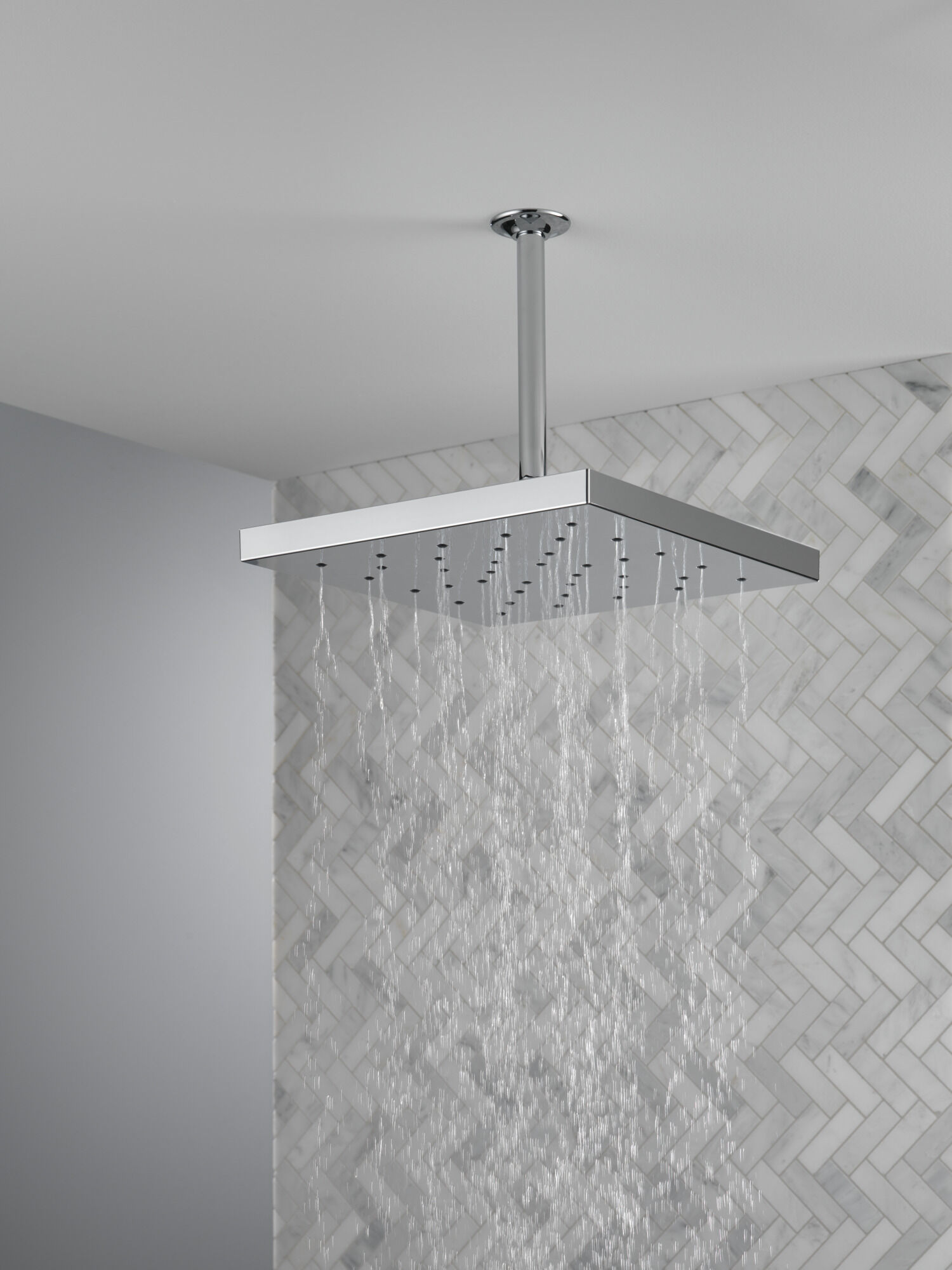 H2Okinetic® одинарная душевая лейка с UltraSoak ™ Delta Faucet 52161-SS25 - Вид №4