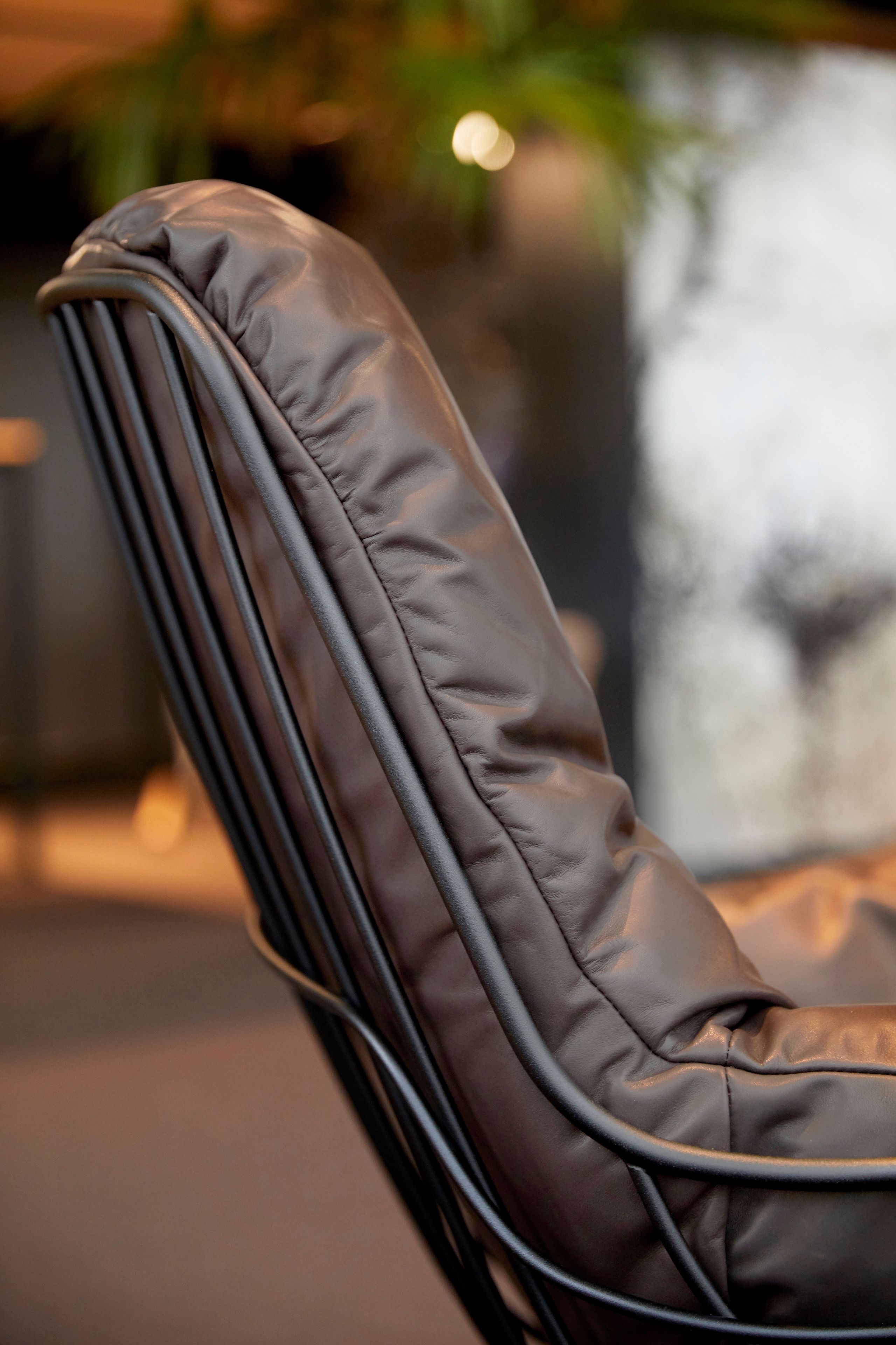 Кожаное кресло-качалка с подлокотниками Freifrau Leyasol ARCH-00034266 - Вид №4