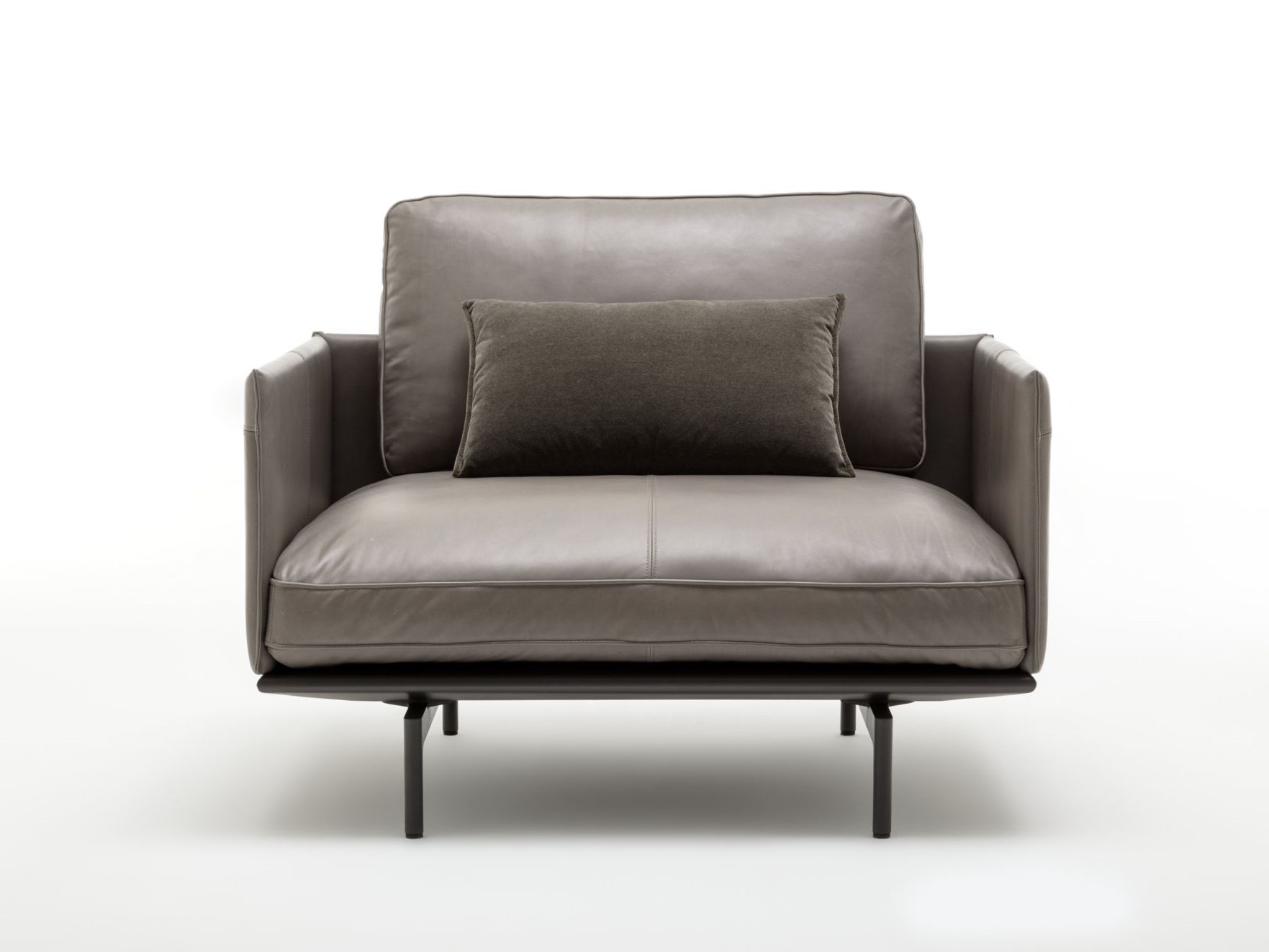 Кожаное кресло с подлокотниками Rolf Benz Rolf Benz 535 LIV ARCH-00059854 - Вид №1