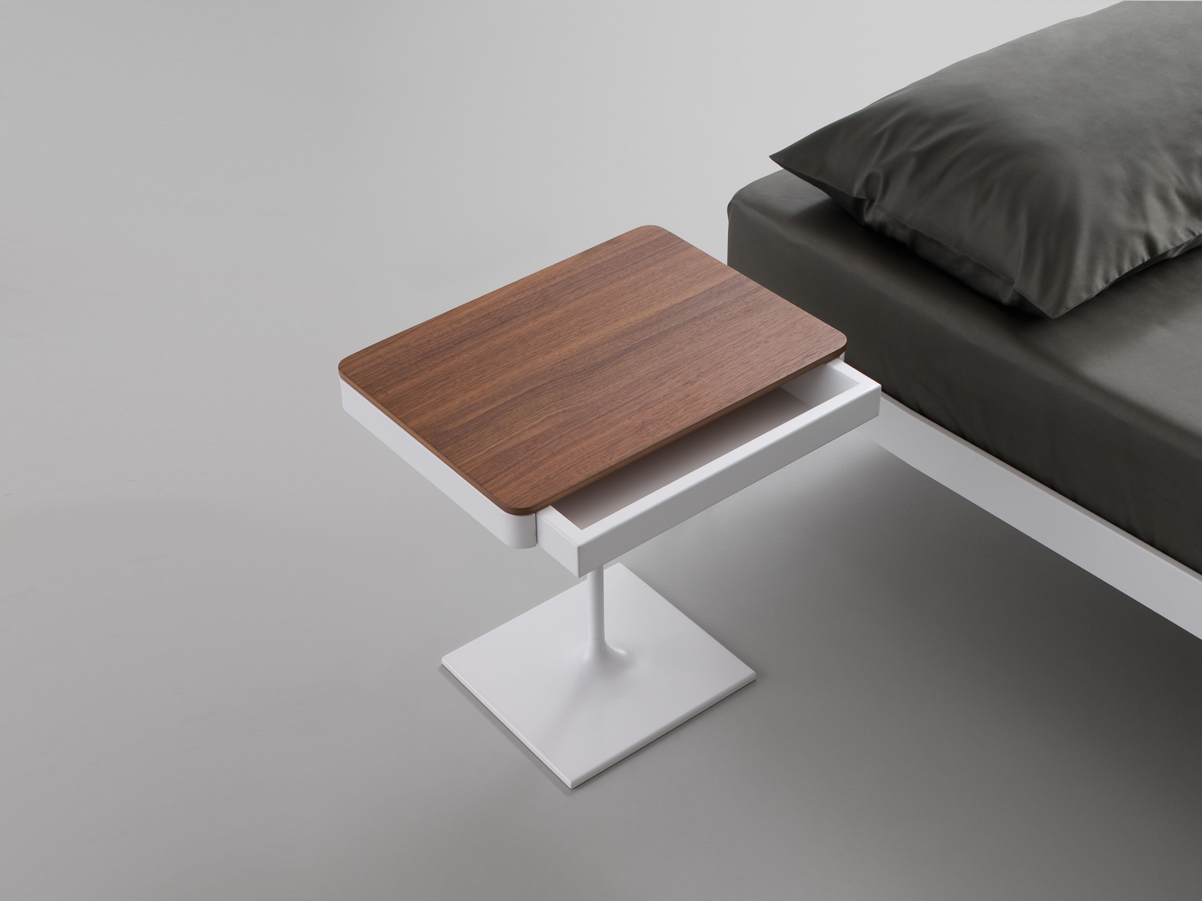 Металлическая прикроватная тумбочка с ящиком isOnAir Bertoncini ARCH-00114701