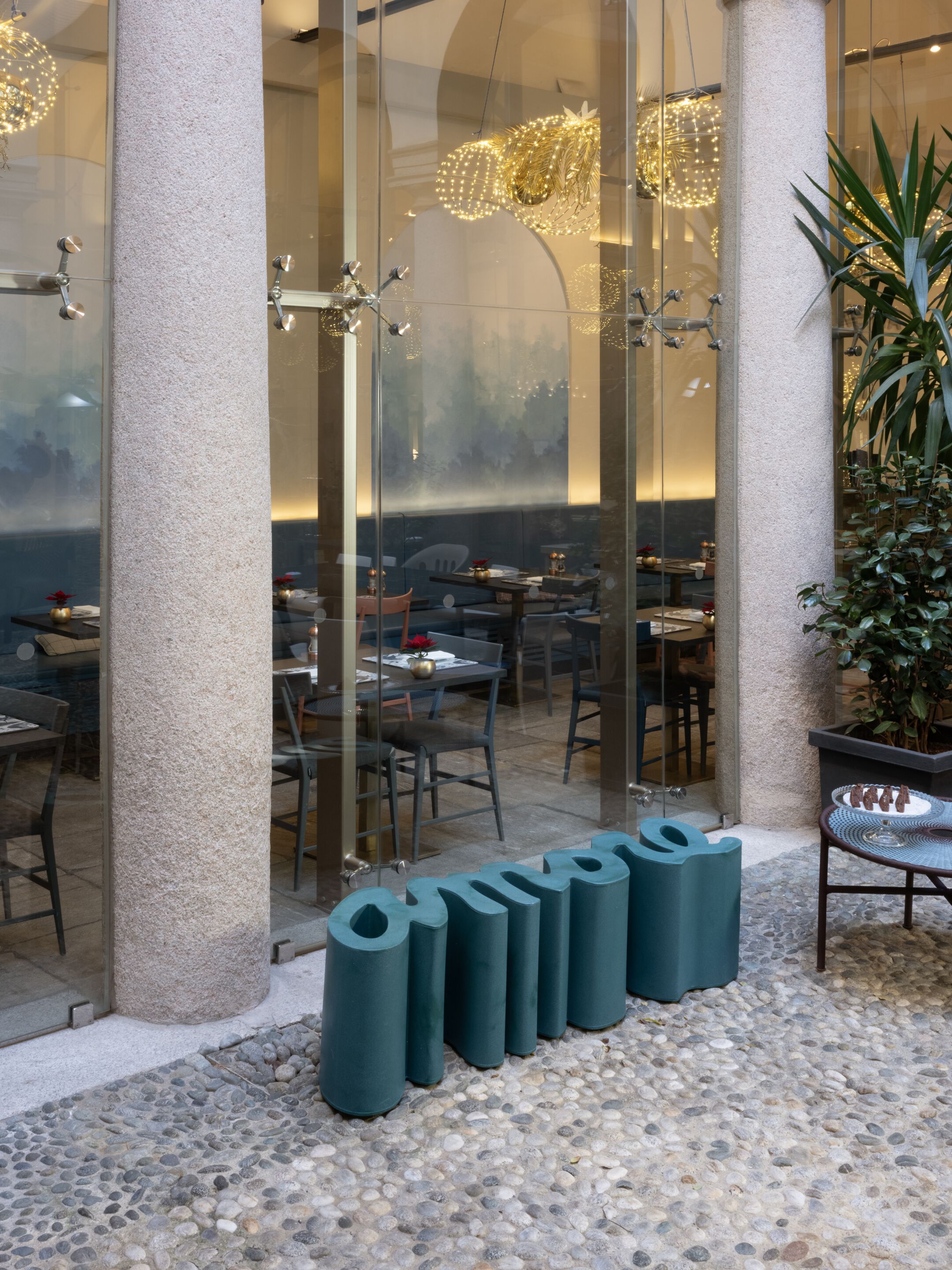 Переработанная пластиковая садовая скамейка SLIDE коллекция надписи ARCH-00075008 - Вид №1