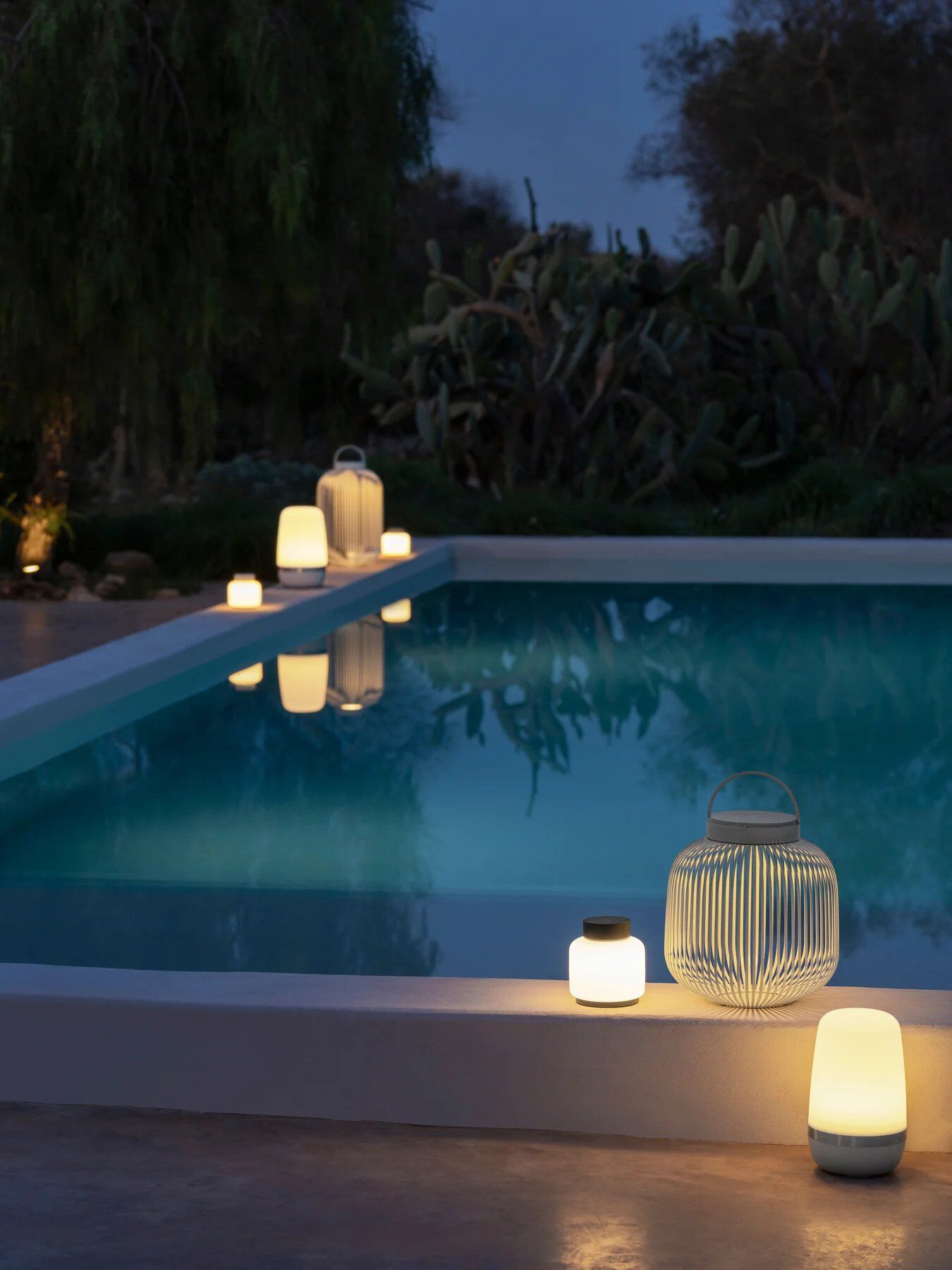 Стеклянная светодиодная наружная настольная лампа blomus FAWN ARCH-00012556 - Вид №8