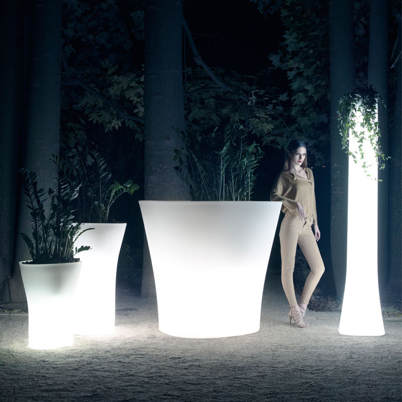 002194 Кашпо Bones Vondom 