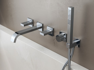 Латунный настенный набор для ванны с 5 отверстиями