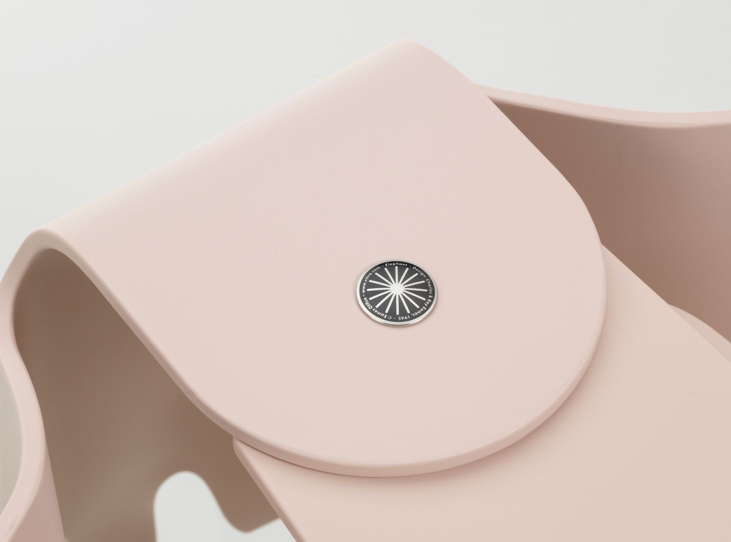 Переработанная пластиковая игра VITRA Eames Elephant ARCH-00014318 - Вид №19