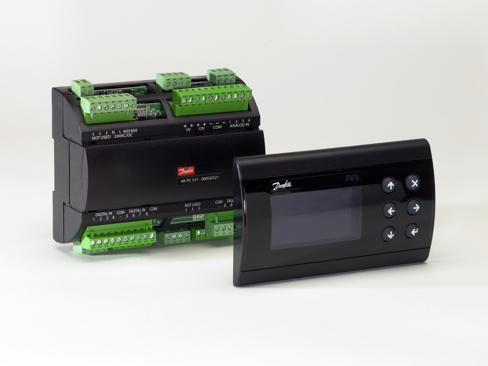 Danfoss AK-PC 551 AK-PC 551 Контроллер давл. и темп. 080G0288  - Вид №4