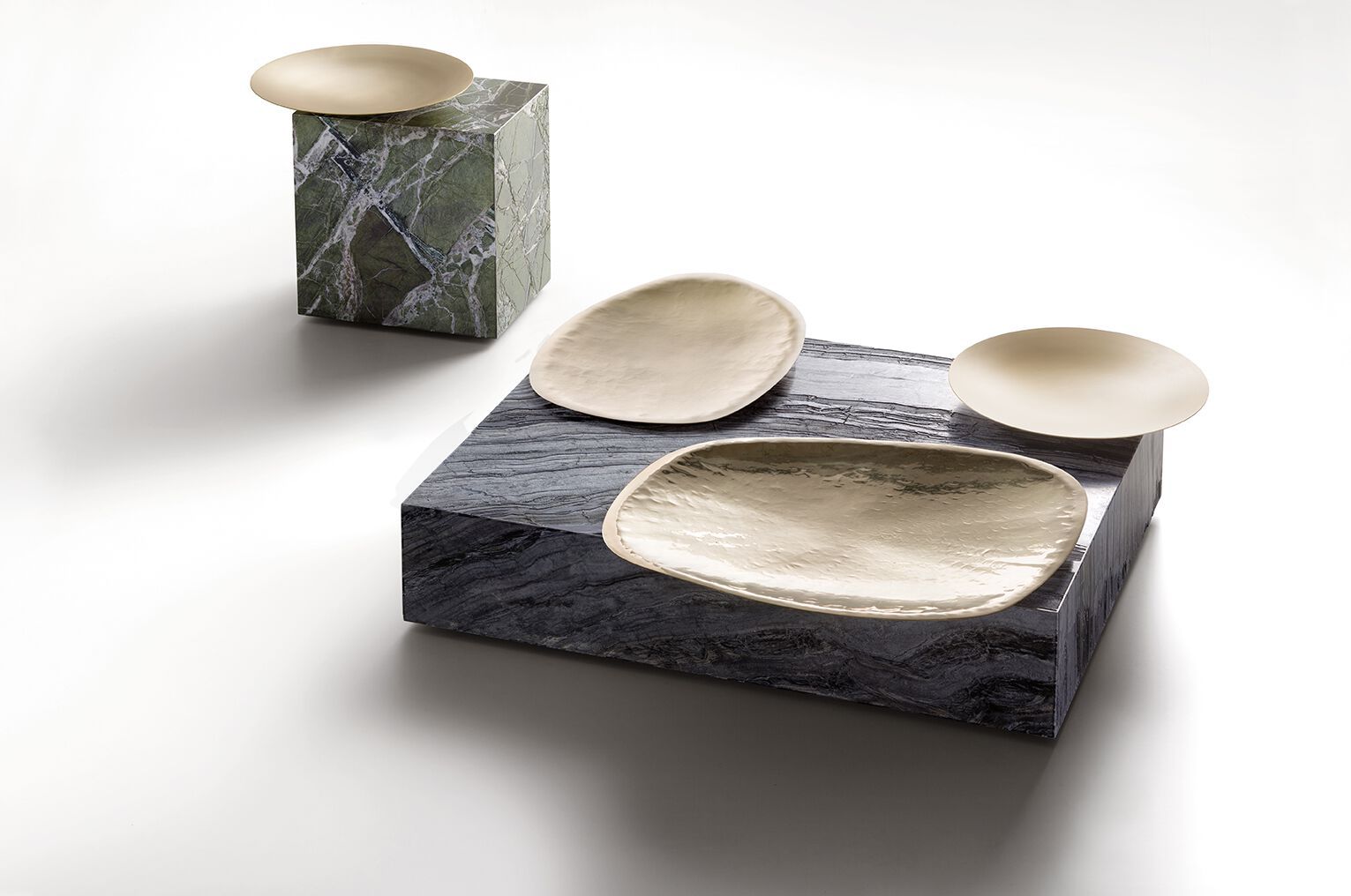 Мраморный монолитный низкий журнальный столик с подносом DE CASTELLI Between Nature ARCH-00123114 - Вид №2
