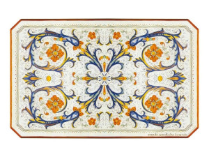 Стол из лавового камня