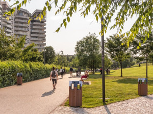 Деревянная корзина для мусора