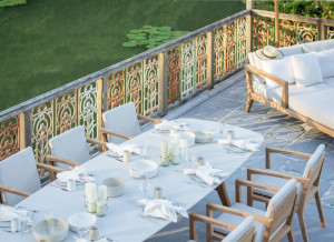 Керамический прямоугольный садовый стол