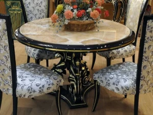 Arnaboldi Interiors Круглый стол из дерева и оникса