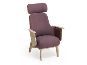 Кресло из бука с подголовником