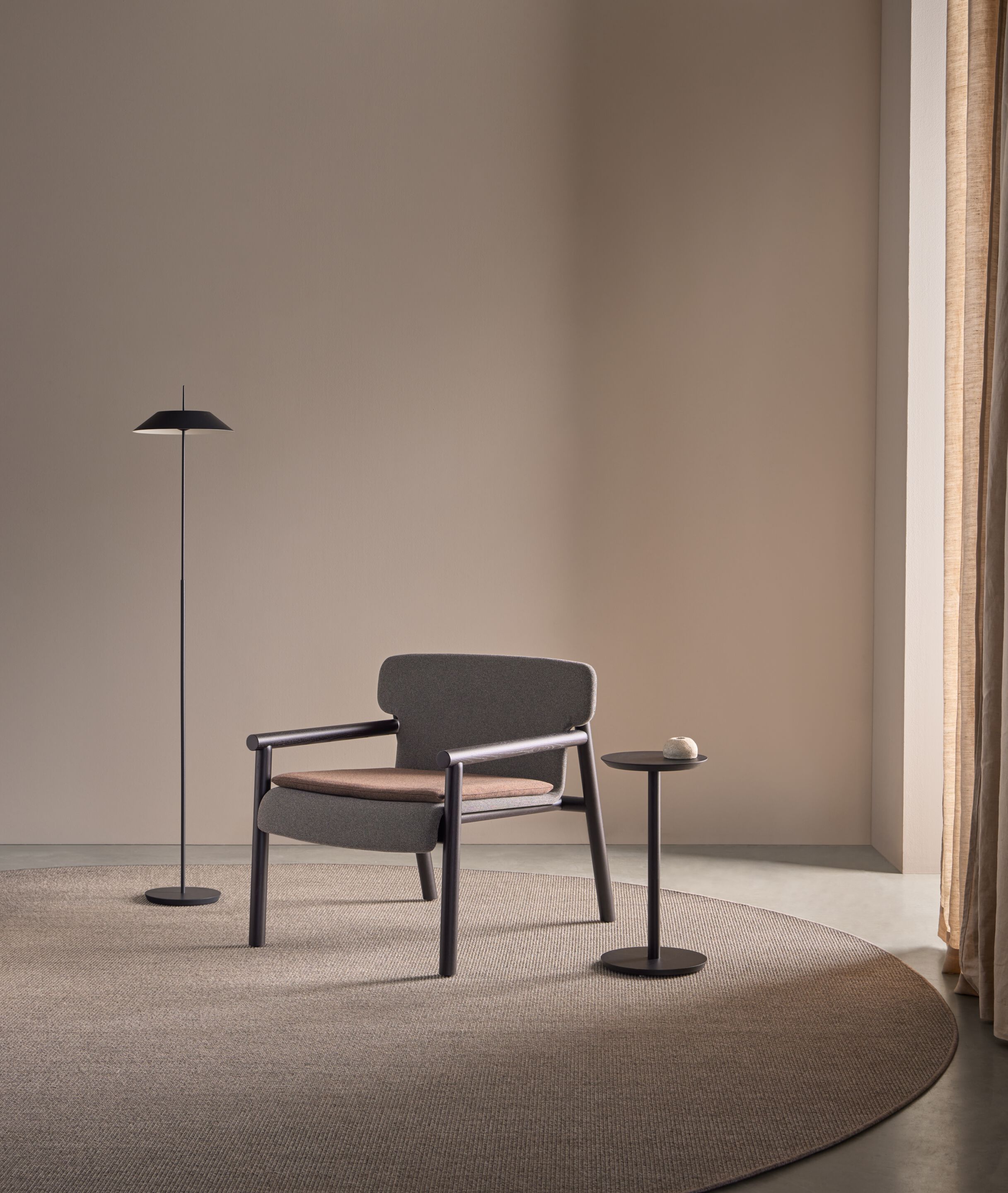 Тканевое кресло с подлокотниками Blasco&Vila хвост ARCH-00081595 - Вид №4