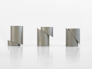 Низкий журнальный столик из нержавеющей стали