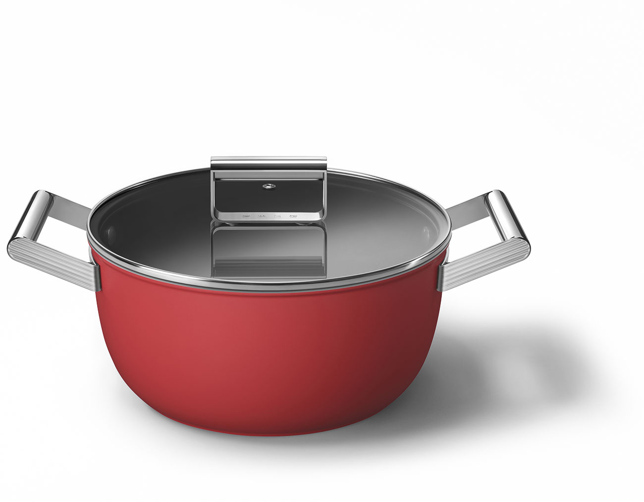 CKFC2411RDM Посуда / кастрюля с двумя ручками и крышкой 24 см, красная SMEG  - Вид №3