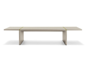 Деревянный прямоугольный стол для совещаний