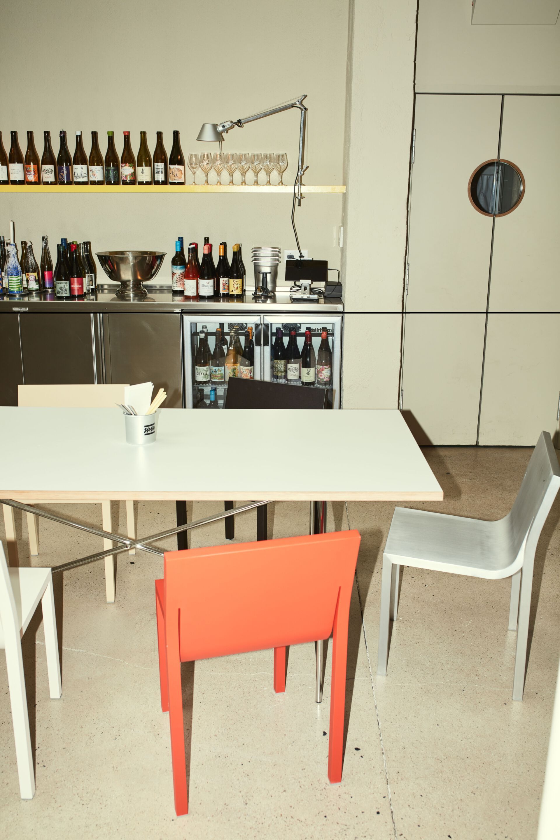 Штабелируемый алюминиевый стул BD Barcelona Stedelijk ARCH-00074987 - Вид №14