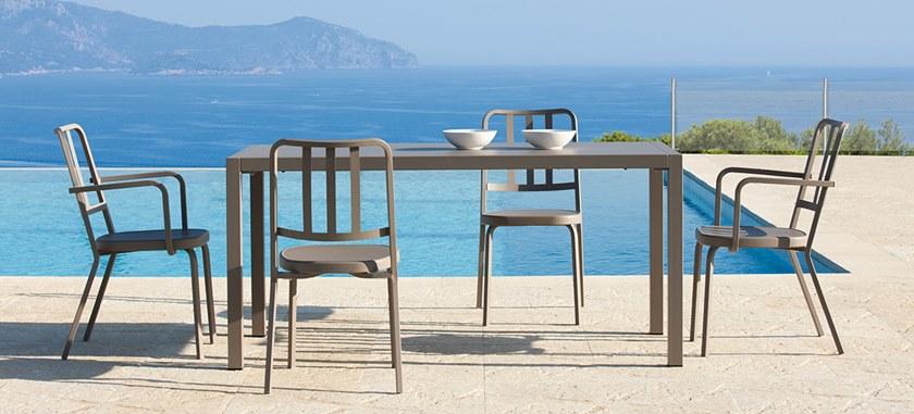 Vermobil Штабелируемый металлический садовый стул с подлокотниками Quatris Qt300 - Вид №4