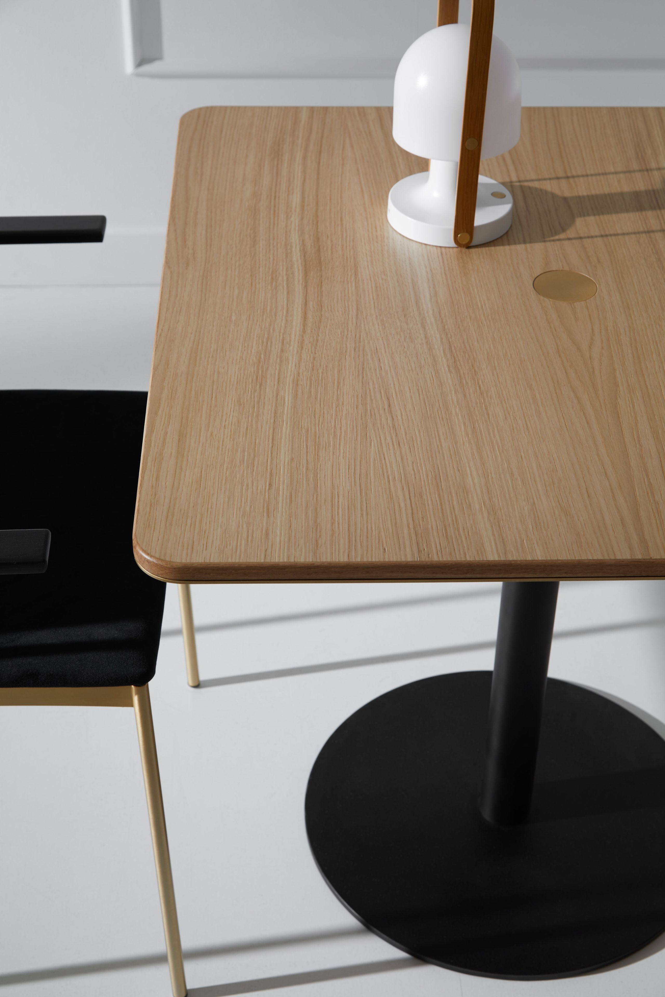 Квадратный стол из стали и дерева Punt ядро ARCH-00078667 - Вид №3