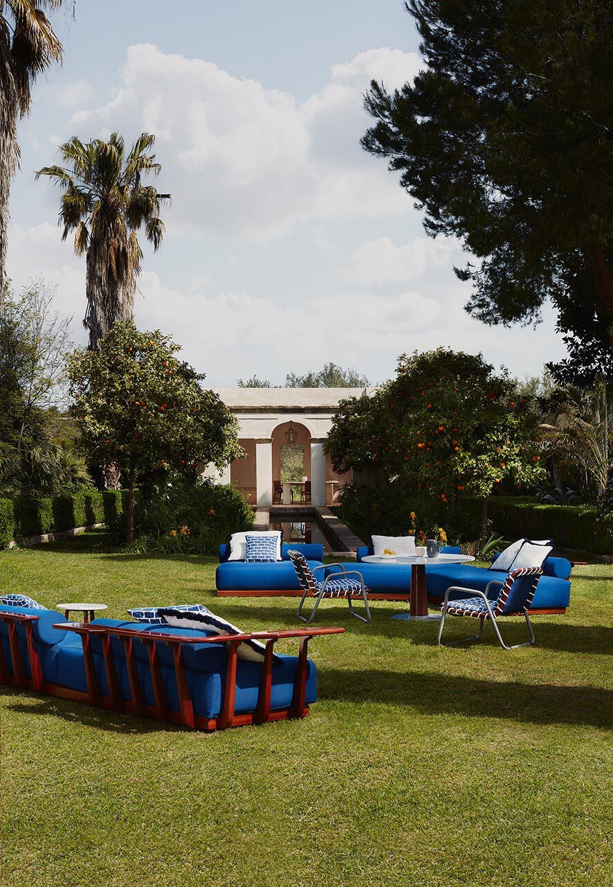 Высокий круглый журнальный столик из каррарского мрамора Exteta Sunset ARCH-00145244 - Вид №4