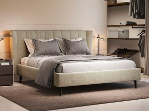 Двуспальная кровать из ткани с мягким изголовьем