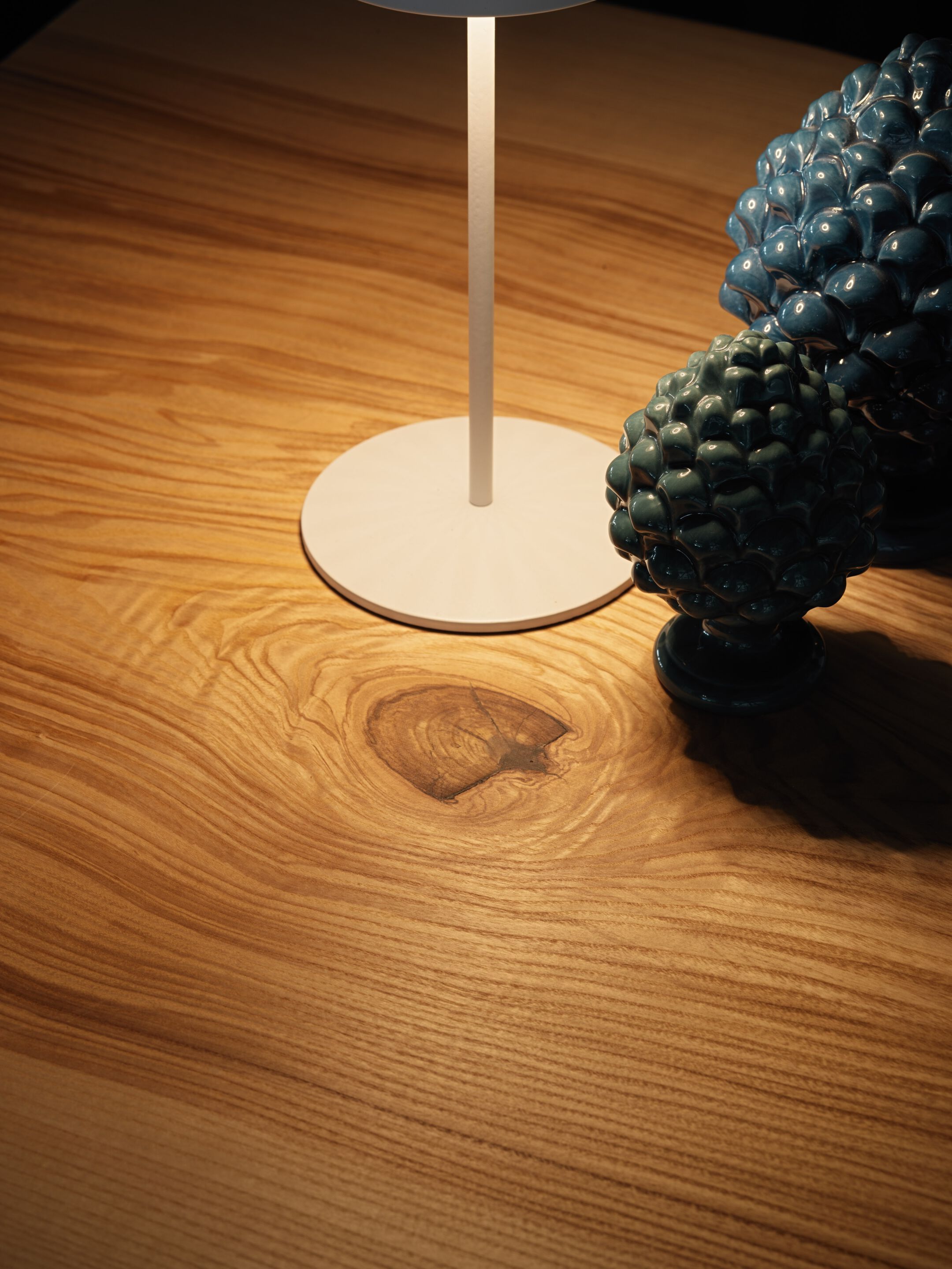 Стол из оливкового ясеня Tabula контракт ARCH-00090474 - Вид №2