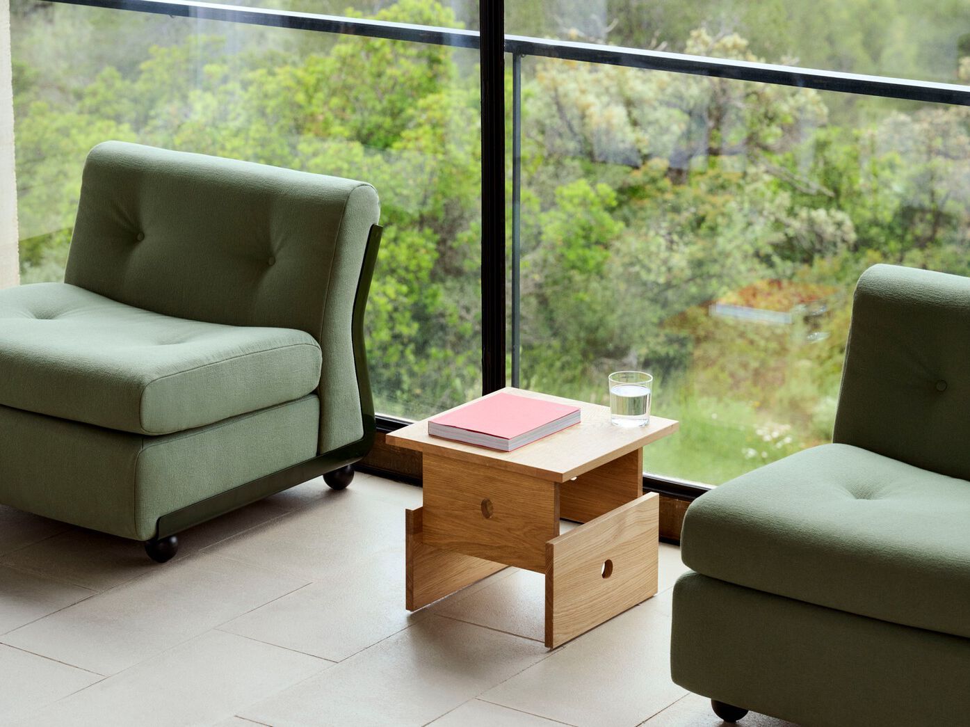 Низкий штабелируемый журнальный столик из массива дерева Hay WOOD BOX ARCH-00016796 - Вид №12