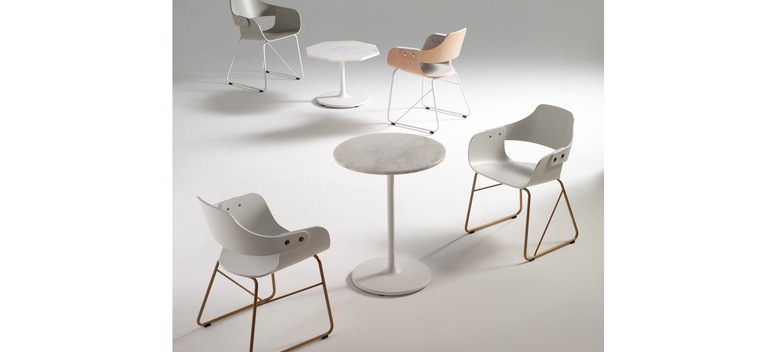 004081 Круглый столик BD Barcelona Design Showtime