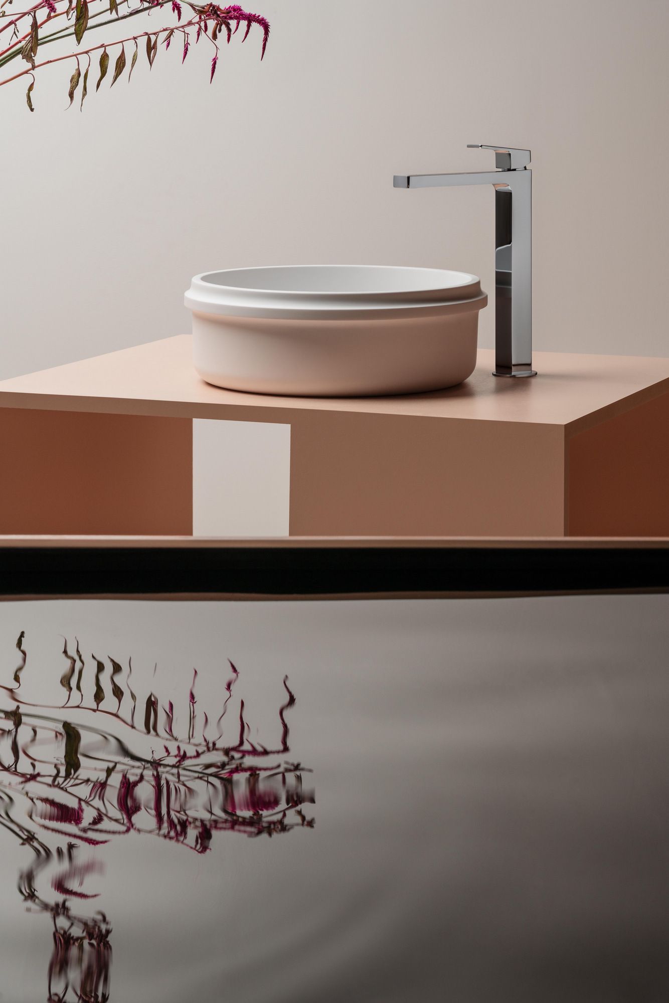 Умывальник с одной круглой столешницей из Cristalplant® Zucchetti Rise ARCH-00145026 - Вид №1