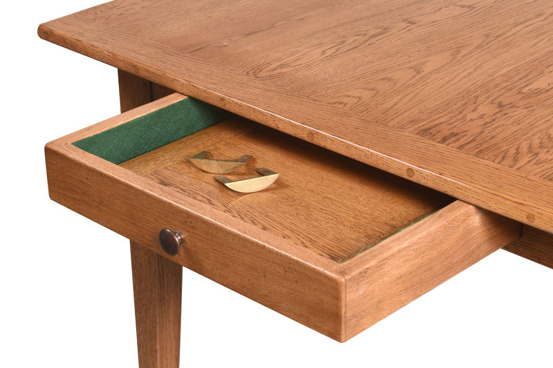 HT117A Выдвижной обеденный стол с коническими ножками ijlbrown  - Вид №2