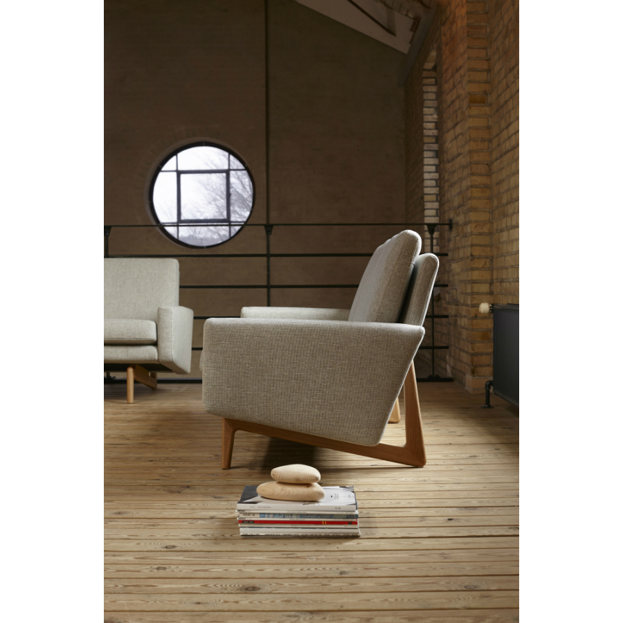 Диван двухместный Egsmark с мягкими подлокотниками, лакированный дуб, темно-песочный Kragelund 20002202244 - Вид №3