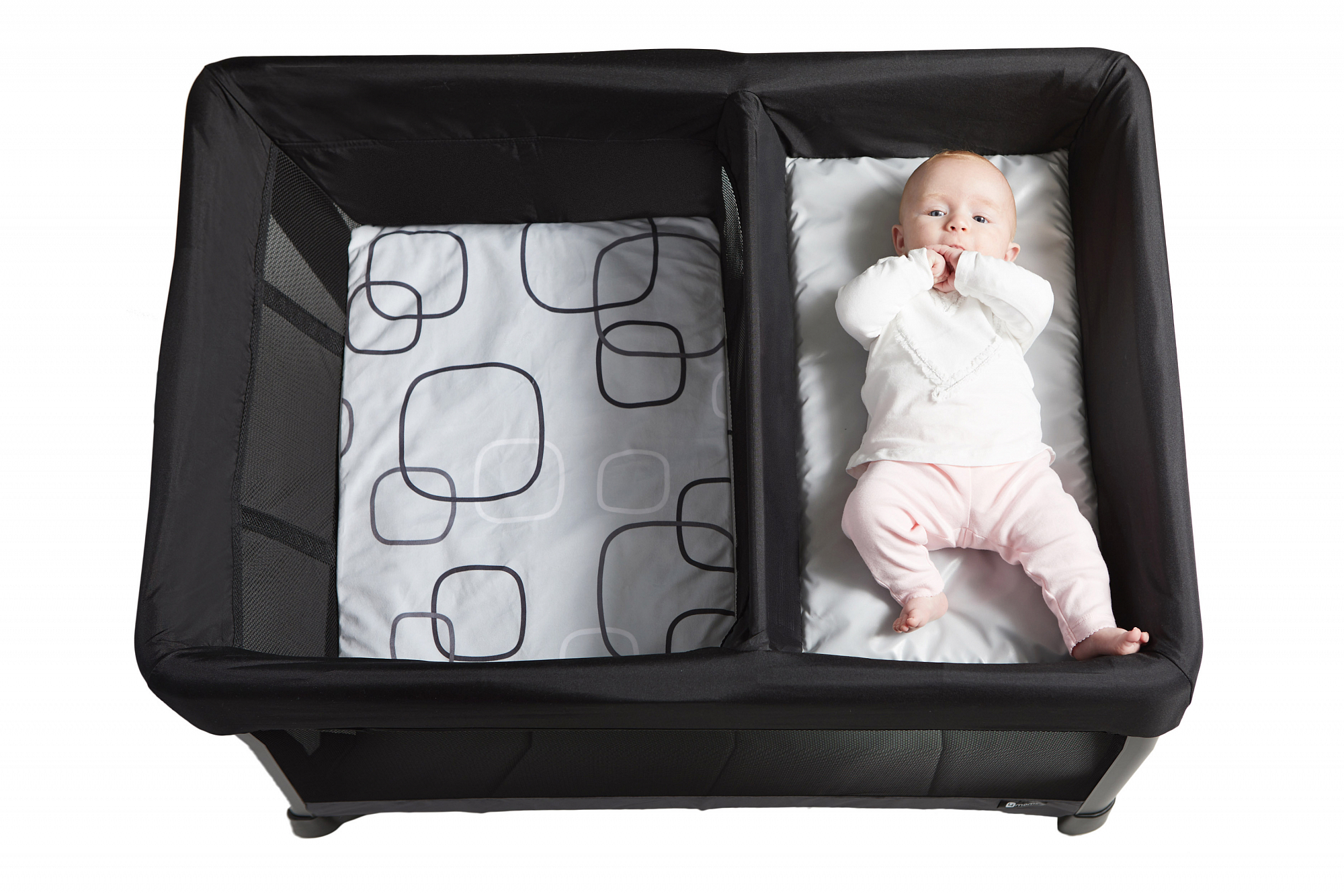 Манеж-кровать Breeze Plus черный 4MOMS  322584 Черный Santreyd  - Вид №8