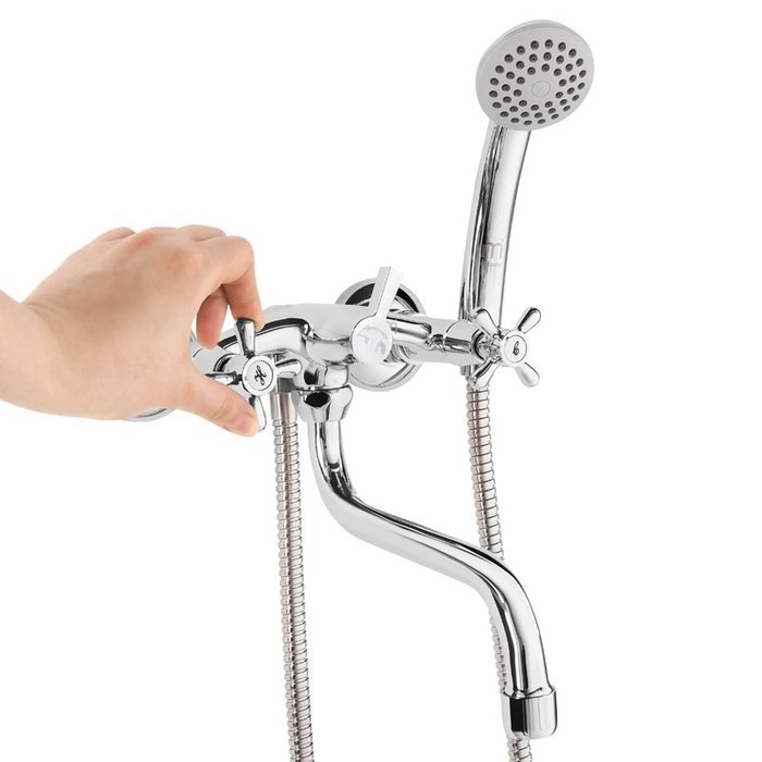 VICSB00M02 Milardo Victoria Смеситель для ванны с коротким изливом Victoria Россия - Вид №3