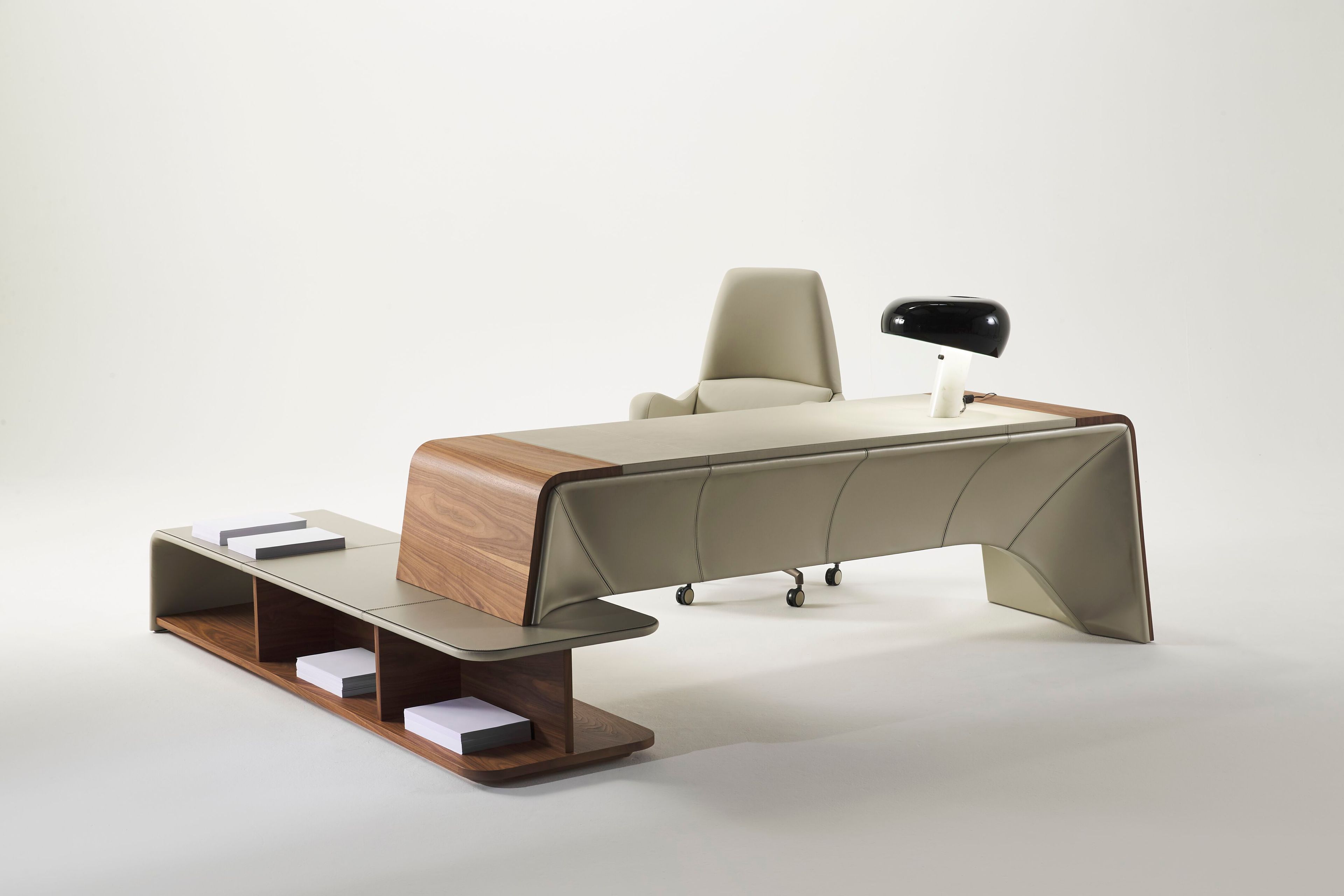 Кожаное офисное кресло с 5 спицами Casa Covre SANREMO ARCH-00144391 - Вид №7