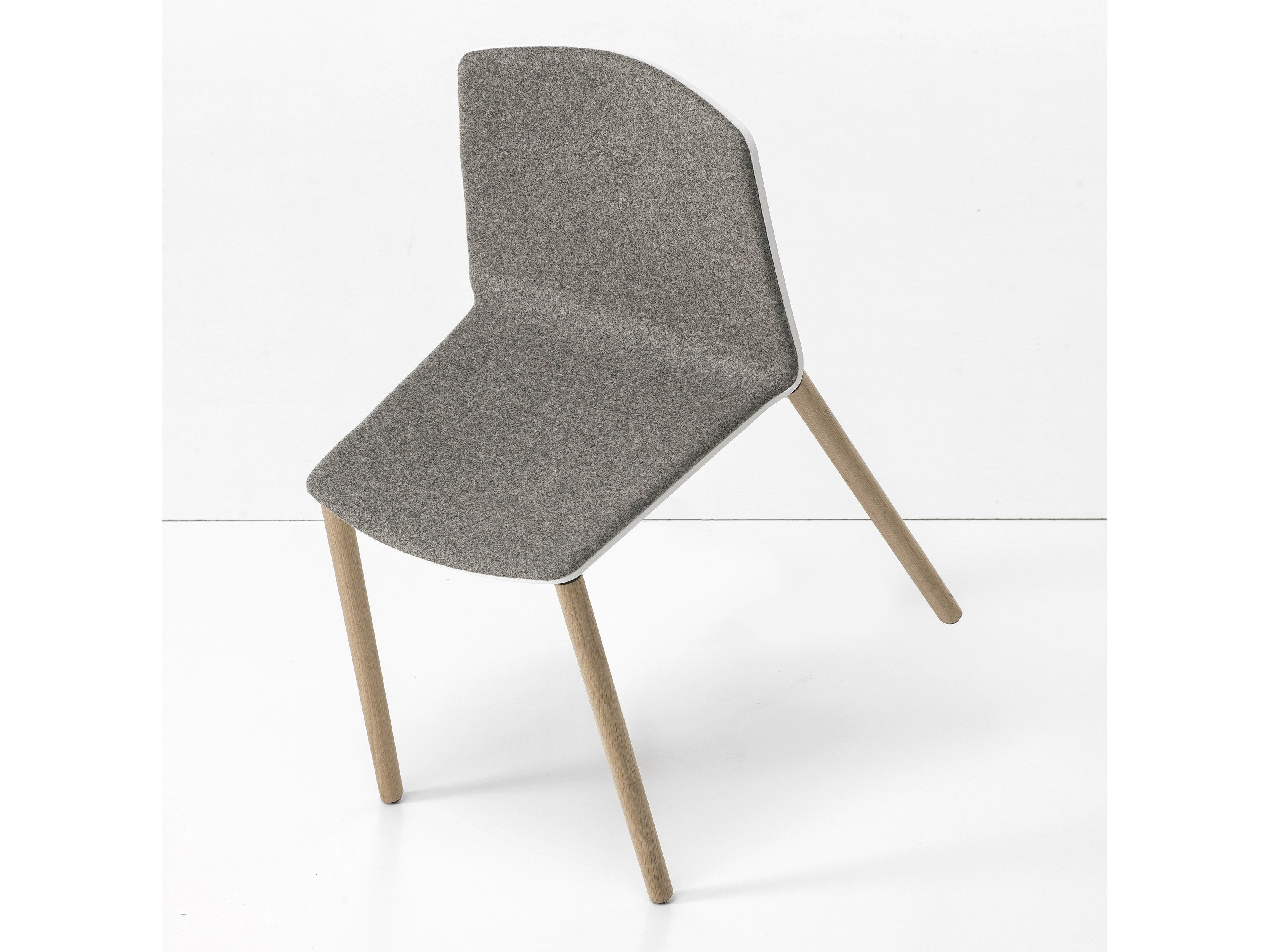 Мягкий штабелируемый стул Kristalia рама ARCH-00146637 - Вид №2