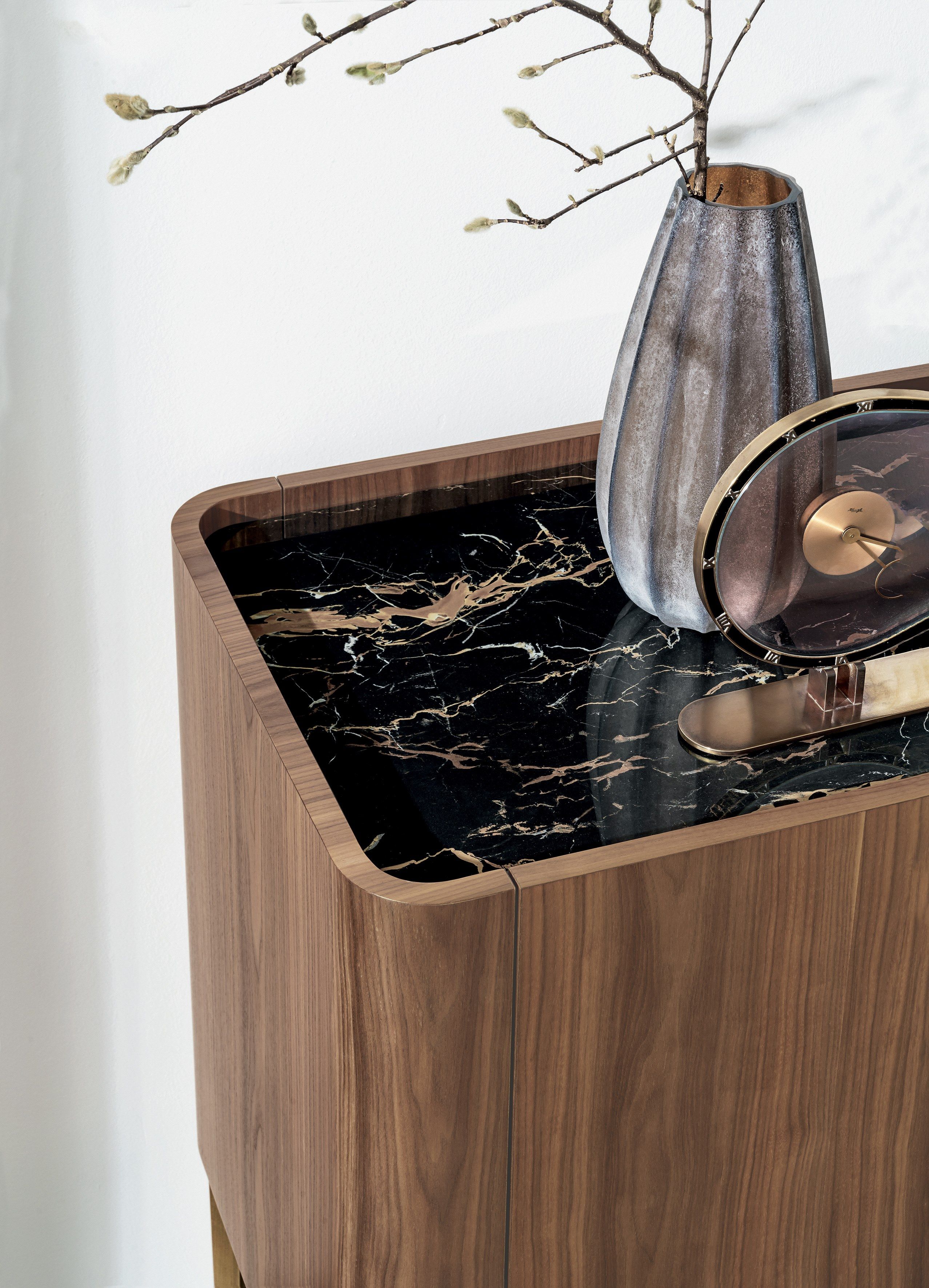 Деревянный шкаф с распашными дверями Sovet Italia тонкий ARCH-00089663 - Вид №14