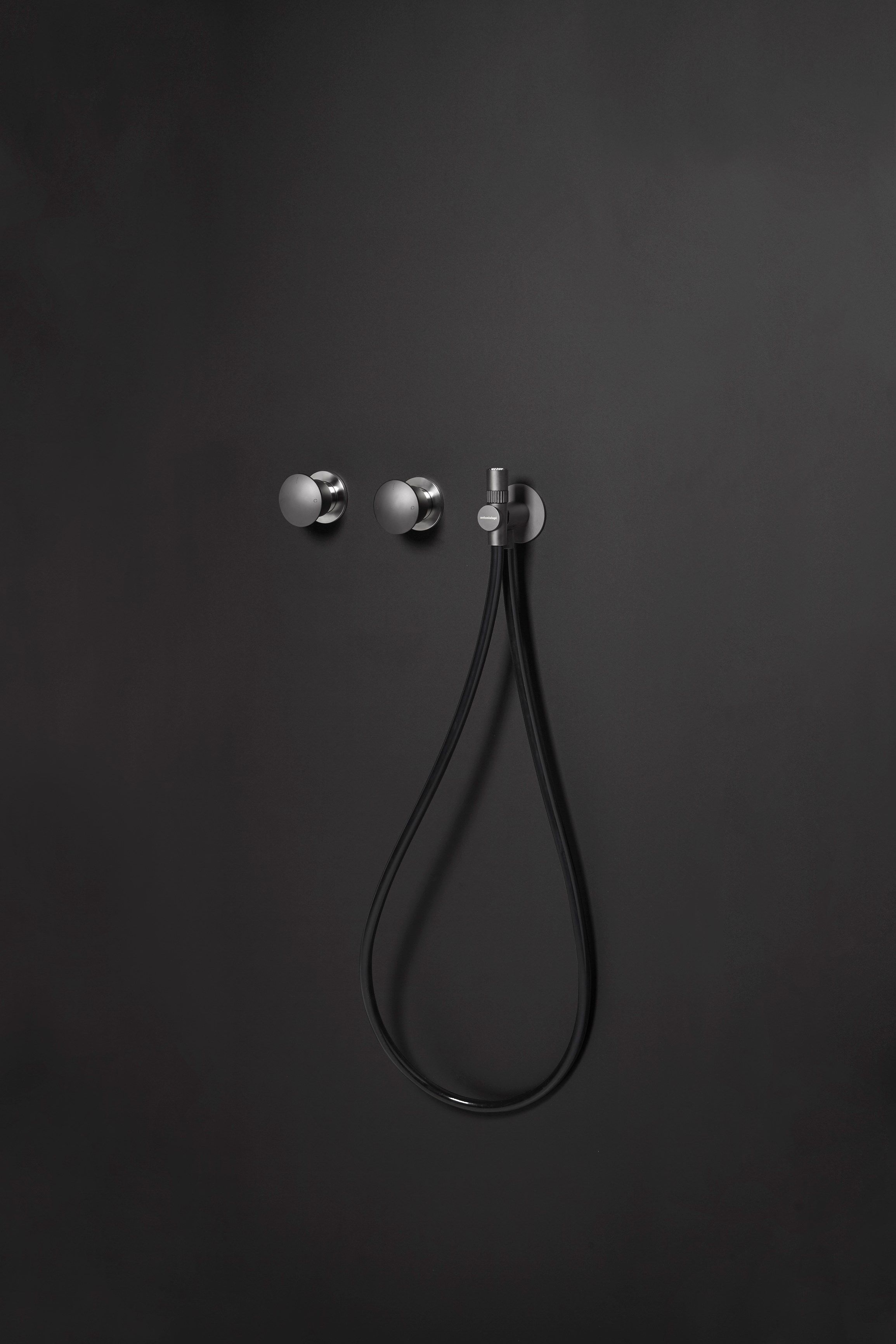 Смеситель для душа из матовой стали с ручным душем Antoniolupi Mayday ARCH-00129134 - Вид №1