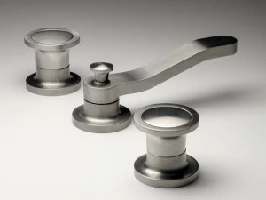 ZAZZERI Смеситель для умывальника с регулируемым изливом Jk21