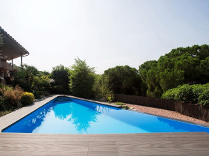 Армированная мембрана для облицовки бассейнов