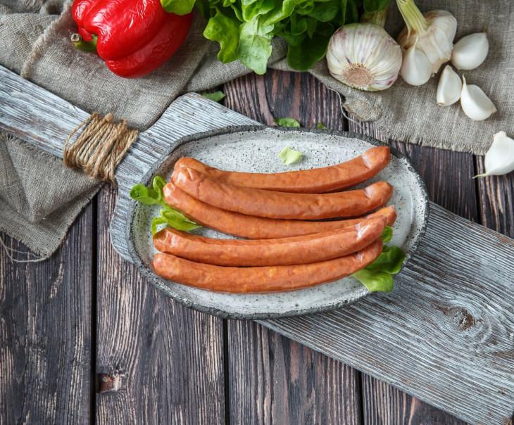 4724 Колбаски "Охотничьи" для жарки Вкусляндия 